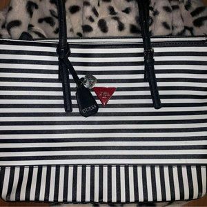 Women's GUESS shoulder tote purse